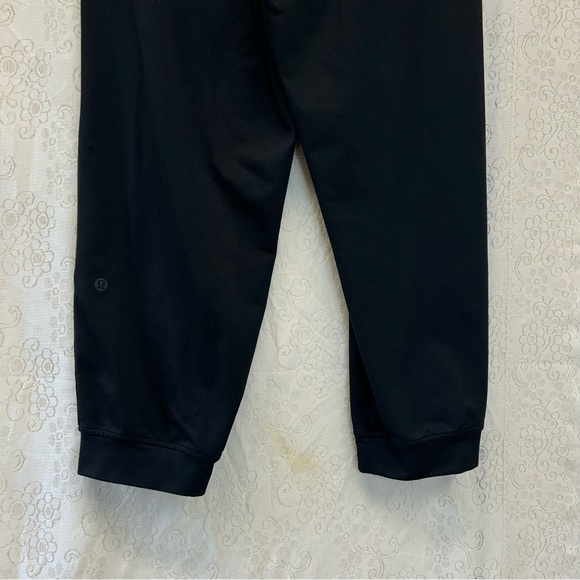 Lululemon Black Soft Jersey Classic-Fit Mid-Rise Cropped Jogger size 8 - Picture 9 of 11